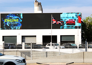 Dubai,Luxury Car Repair Workshop