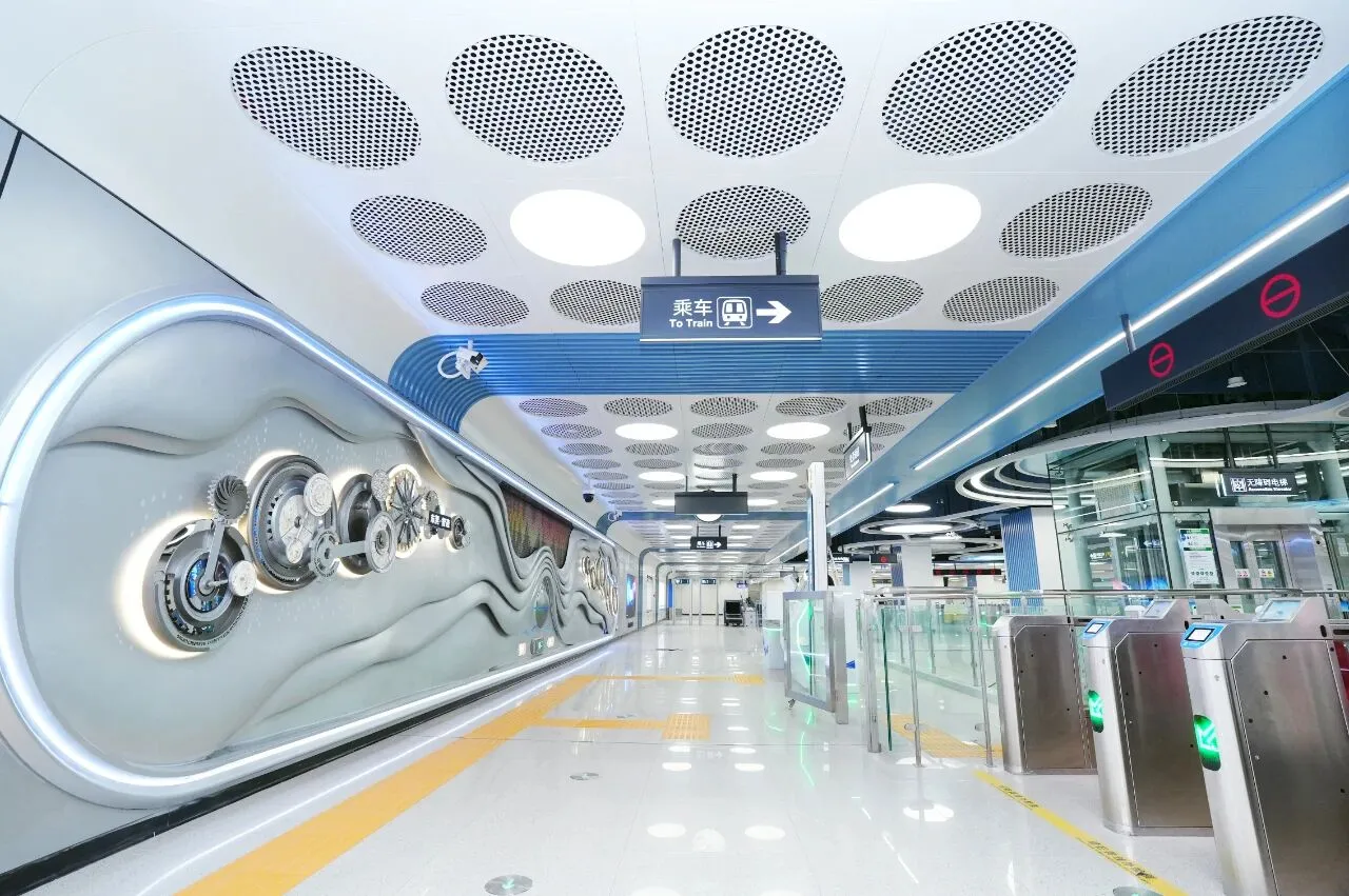 Dongguan Metro Station LED Screen