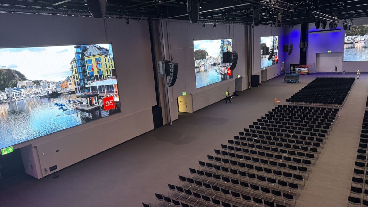 High-impact Conference Display