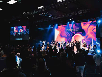 Fabulux Spider 2.9 Powers Immersive Church Environment in Russia
